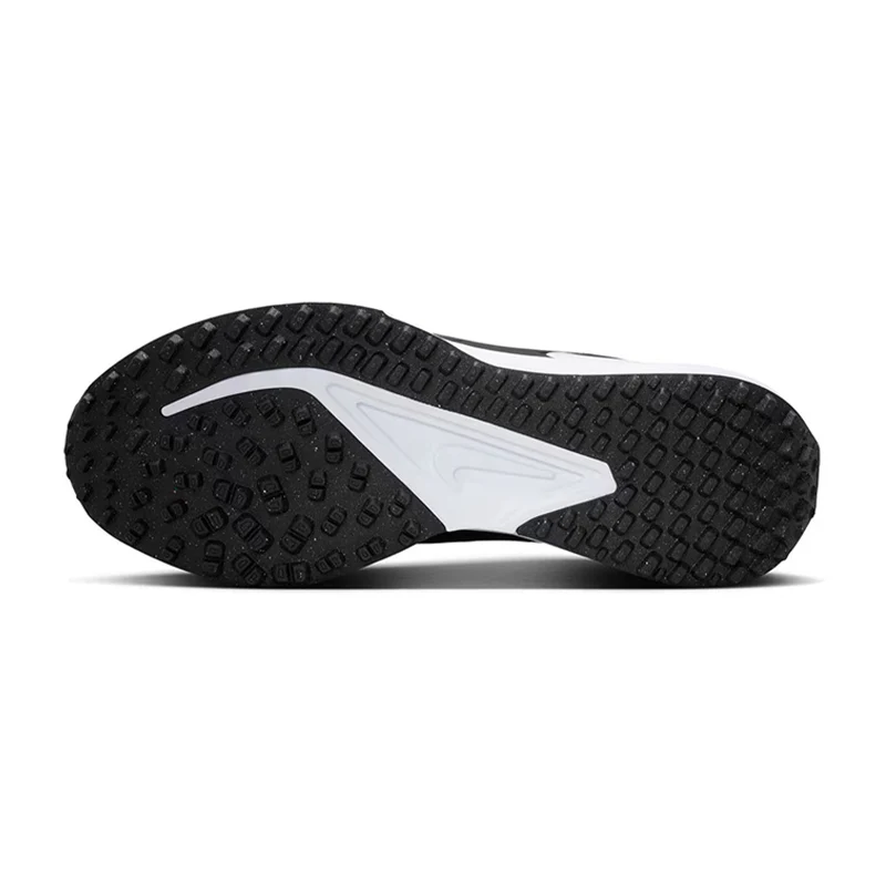 NIKE Infinity G Men's Spikeless Shoes (Black/White) - Image 4