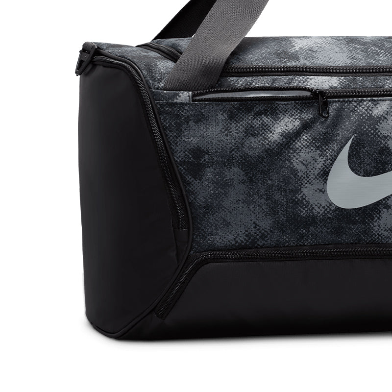 NIKE Brasilia Duffle Bag (Grey/Black) - Image 4