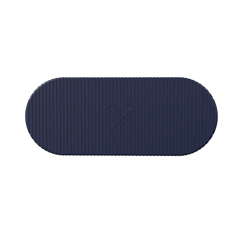 BLUE TEES GOLF Magnetic Hub (Navy Blue)